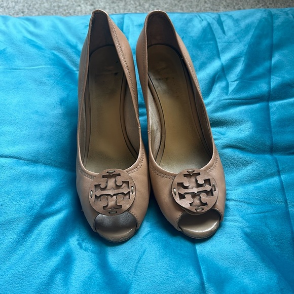 Tory Burch wedge heels - Picture 1 of 5